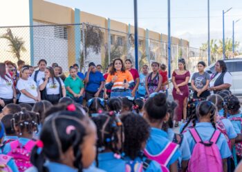 107 niños iniciaron docencia en el centro educativo nuevos horizontes