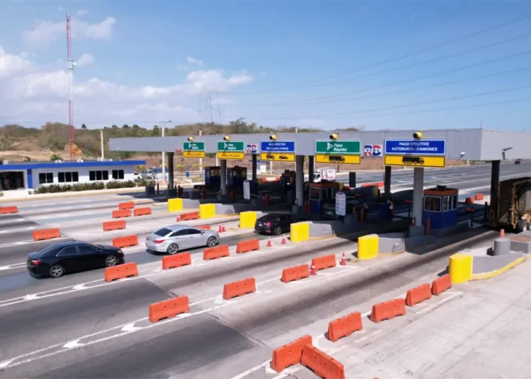 Acuerdan medidas para agilizar el tránsito y reducir taponamientos en peajes