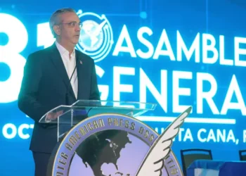 Abinader inaugura la asamblea general de la sip y defiende la prensa libre como pilar de la democracia