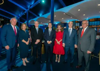 Banco popular ofrece concierto sinfónico "molina y sus amigos" a 1,500 clientes corporativos