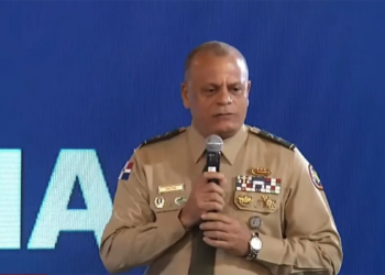 Policía y defensa aplicarán sus reglamentos internos para parejas del mismo género, pese al fallo del tc