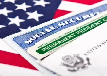 Trump ordena negar visas a inmigrantes con obesidad o edad avanzada bajo nueva directriz migratoria de ee. Uu.