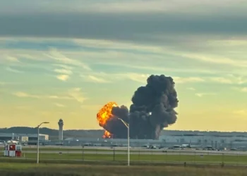 Ups y fedex suspenden vuelos de aviones de carga md-11 por accidente en eeuu