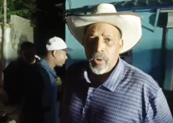 Con escopeta en manos alcalde santiago riverón interrumpe fiesta de haitianos en dajabón