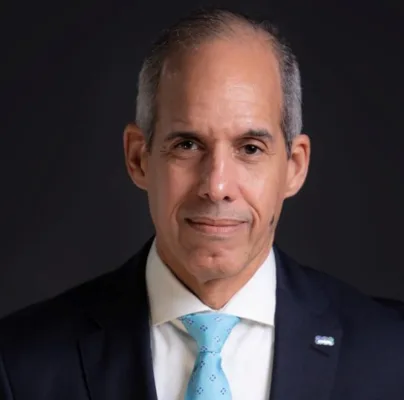 Edwin De los Santos, presidente de AES Dominicana