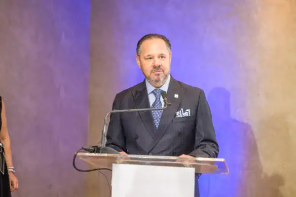 vicepresidente ejecutivo de AFP Reservas, Henry Fuentes