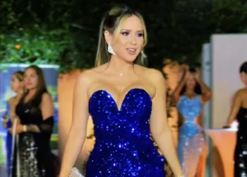 Franngely Materan deslumbra en la alfombra roja y el escenario de Premios Ícono 2025 Franngely Materan