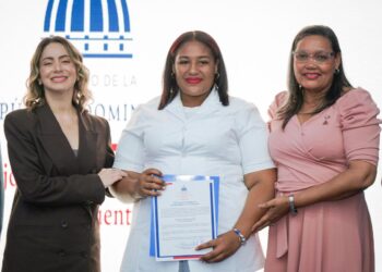 Desarrollo social supérate celebra habilitación de la tercera cohorte de personas cuidadoras; autoridades trazarán ruta para contrataciones