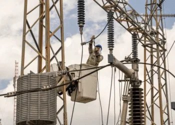 Autoridades afirman que al menos 25 plantas generadores se han reintegrado al sistema eléctrico nacional