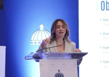 Gloria reyes: “en tres años el piloto comunidades de cuidado ha formado a más de 4 mil personas cuidadoras”