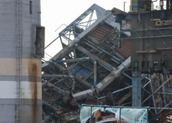Al menos tres muertos por un derrumbe en una planta termoeléctrica en corea del sur