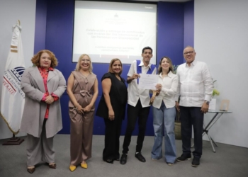 Supérate gradúa 90 jóvenes con discapacidad en aulas de inclusión