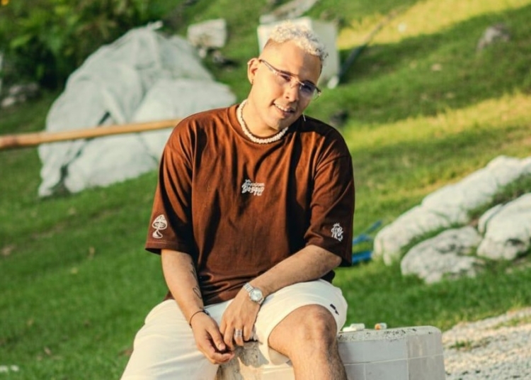 Ray El Versátil marca tendencia en Antioquia con su reciente sencillo “Carita Bonita”