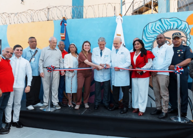 Carolina mejía inaugura parque lineal ciudad sanitaria