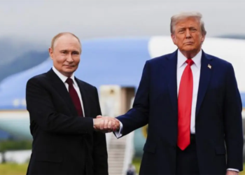 Trump llama a putin previo a reunión clave con zelenski en florida