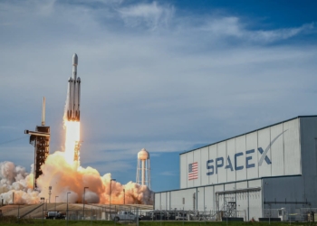 Spacex de elon musk eleva su valoración a 800. 000 millones de dólares
