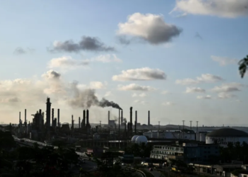 Venezuela abre sector petrolero y ee. Uu. Nombra diplomática