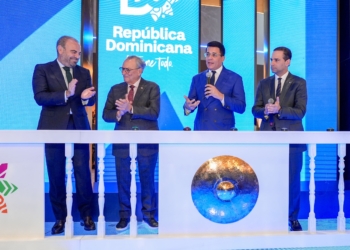 Gabriel Escarrer, Frank Rainieri, David Collado y Frank Elías Rainieri durante el anuncio en FITUR 2026