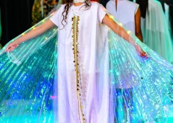 "gaza": bautista sierra impacta con moda y conciencia social