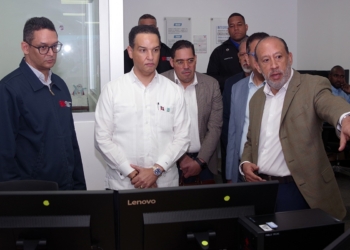 Visita adm. Gral eted, alfonso rodríguez al coronel piloto randolfo rijo gómez (erd, dir. Del sistema 9-1-1