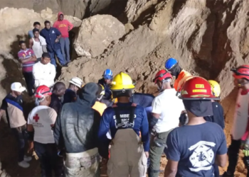 Recuperan cadáver tras derrumbe en mina de nigua