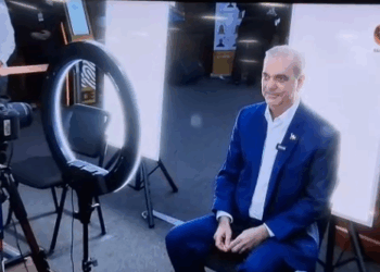 Presidente abinader inicia proceso biométrico para nueva cédula