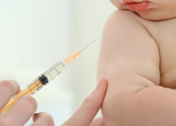 Eeuu recomienda dar menos vacunas a los niños
