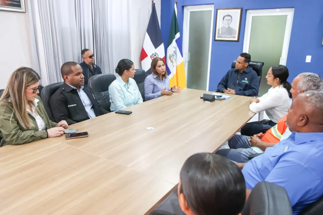 Supérate activa comité de emergencia por inundaciones en Nagua y Samaná Supérate activa comité de emergencia por inundaciones en nagua y samaná