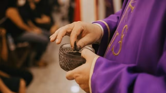 Iglesia católica inicia cuaresma con miércoles de ceniza