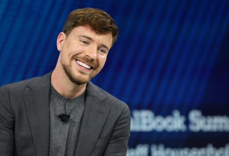 Jimmy Donaldson, MrBeast, anunció que adquirió la plataforma de servicios financieros en línea Step (Michael M. Santiago)