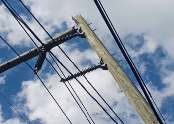 Accidente provoca avería en línea de 69 kv y deja sin luz a villa altagracia