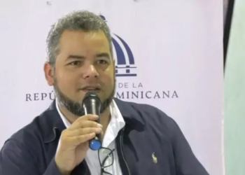 Abinader ordena investigar denuncias de cobros en el feda