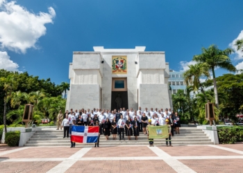 Vicepresidente ejecutivo de la eted resalta rol estratégico de la empresa para la transición energética y digital