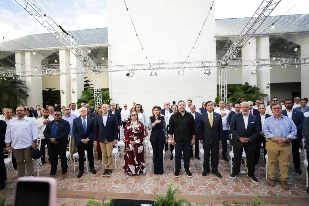 Raquel peña participa en la presentación de resultados del ministerio de medio ambiente