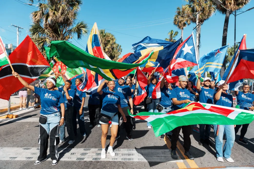 Carnaval del distrito nacional 2026 llena de color el malecón