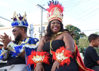 Carnaval de herrera celebra su entrega 43 con gran despliegue cultural