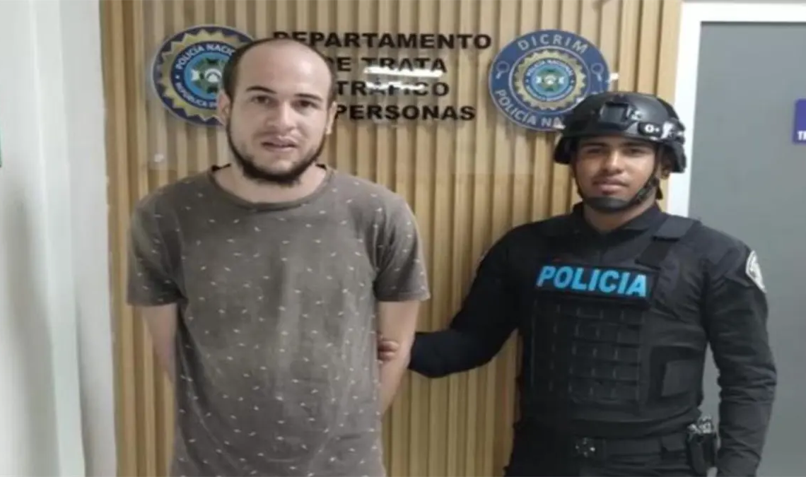 Cae hombre en la vega por acoso digital y envío de contenido sexual a menor