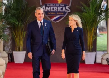 Abinader llega a la cumbre “escudo de las américas” convocada por donald trump