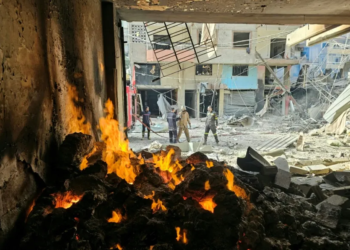 Escalada bélica en oriente medio: ataques en teherán y primera baja francesa