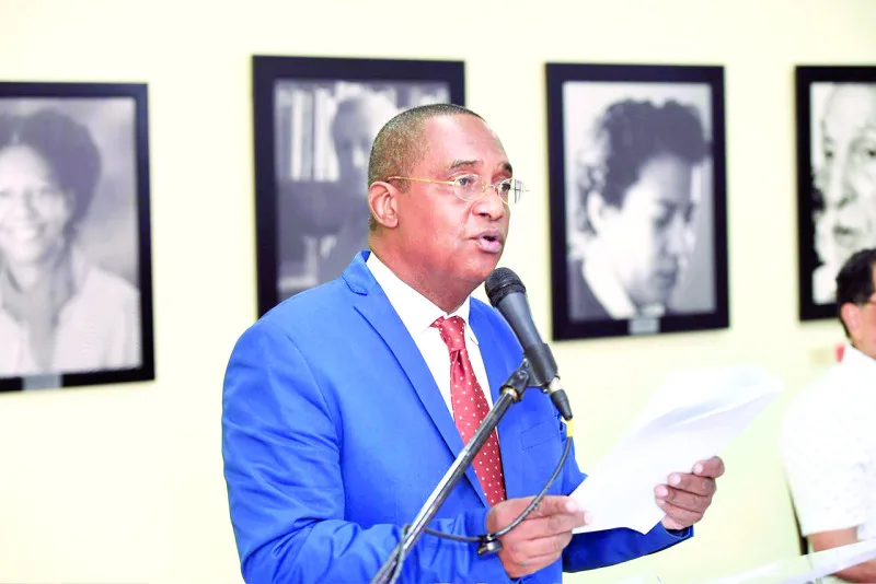 El periodista y escritor Manuel Nova presentó la novela histórica " Sable"