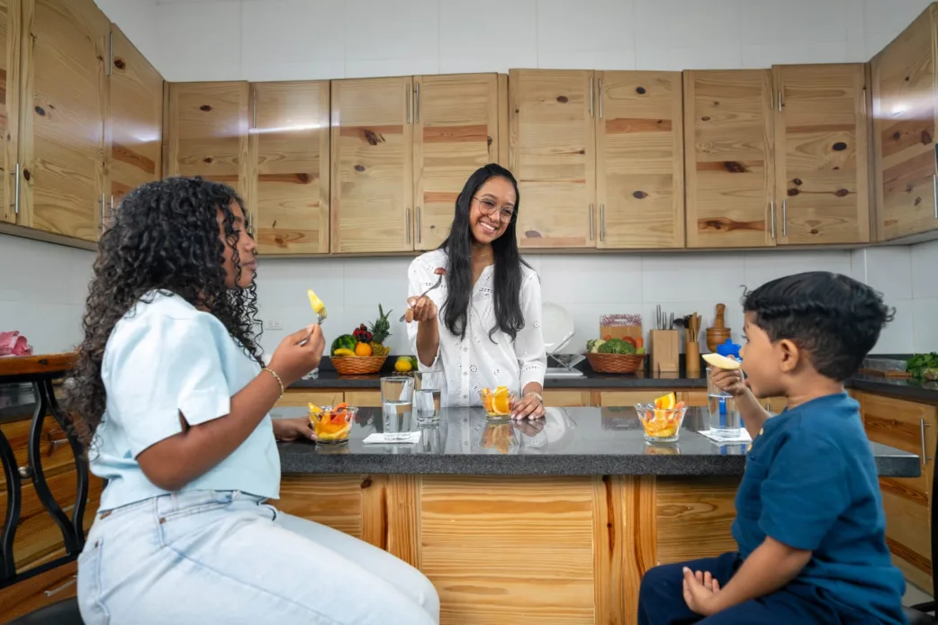 Inabie lanza campaña “date vida, come sano” para combatir la obesidad escolar