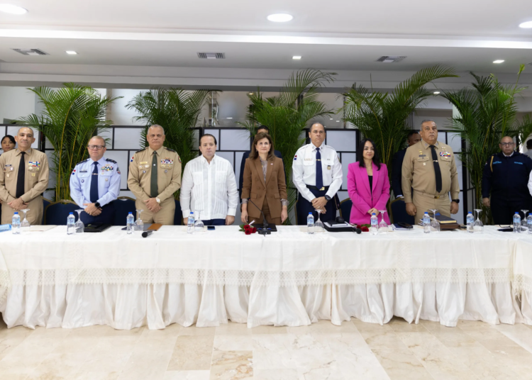 Raquel Peña encabeza jornada de evaluación del Plan de Seguridad Ciudadana