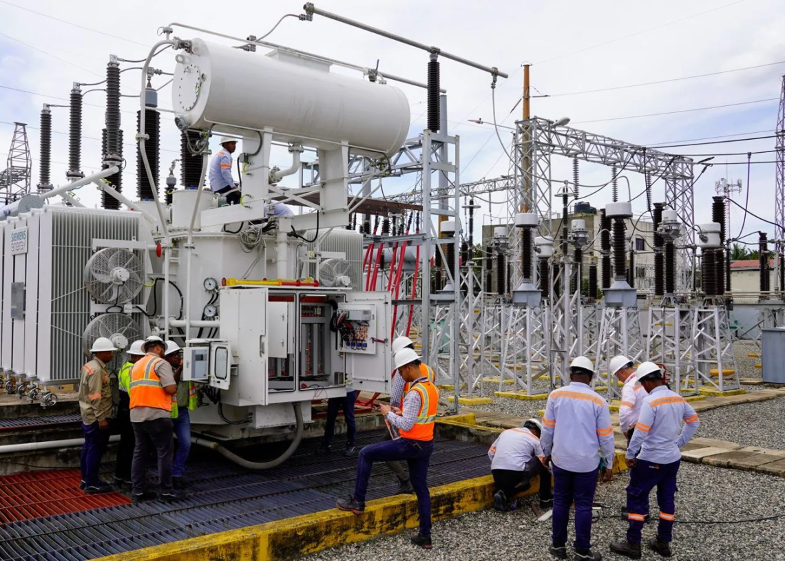 Edesur trabaja en restablecer servicio tras avería en subestación matadero