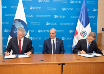 Rd formaliza acercamiento a la ocde con firma de memorando de entendimiento