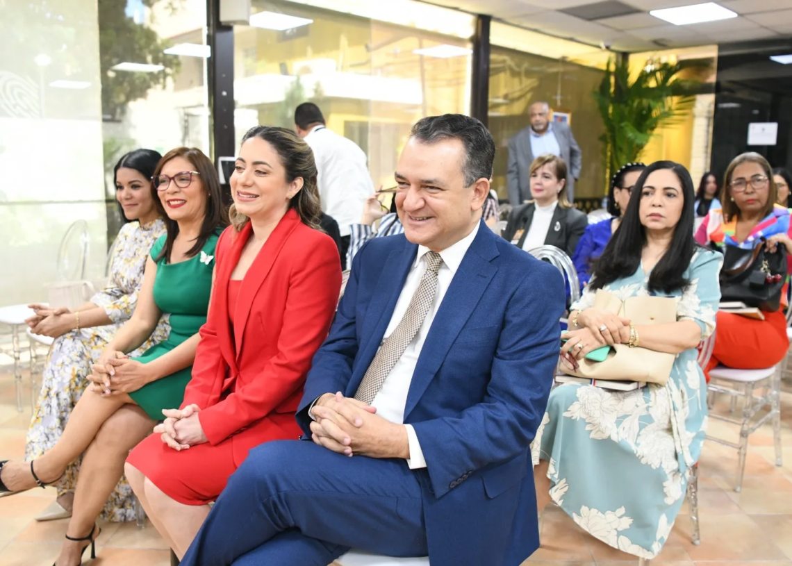 Comisión de género de la jce realiza el panel “mujeres en política: desafíos y transformación democrática”
