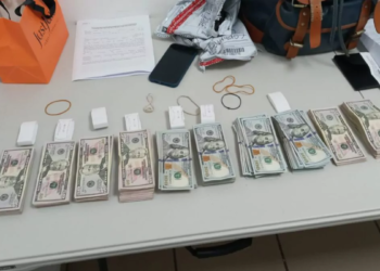 Aduanas incauta más de us$76,000 sin declarar en aeropuerto del cibao