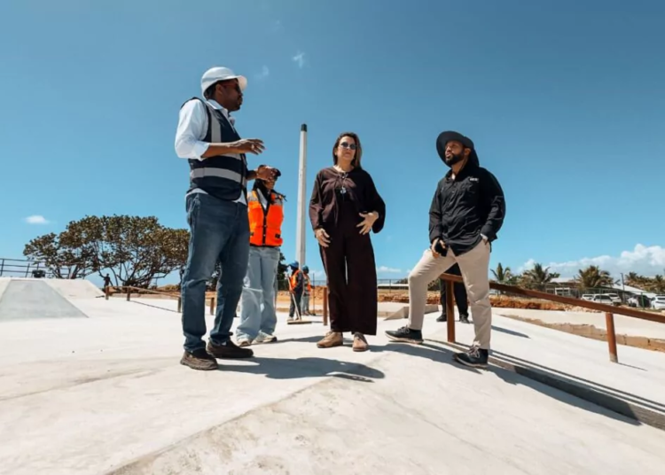 Carolina Mejía supervisa avances del Malecón Deportivo de cara a los Juegos 2026