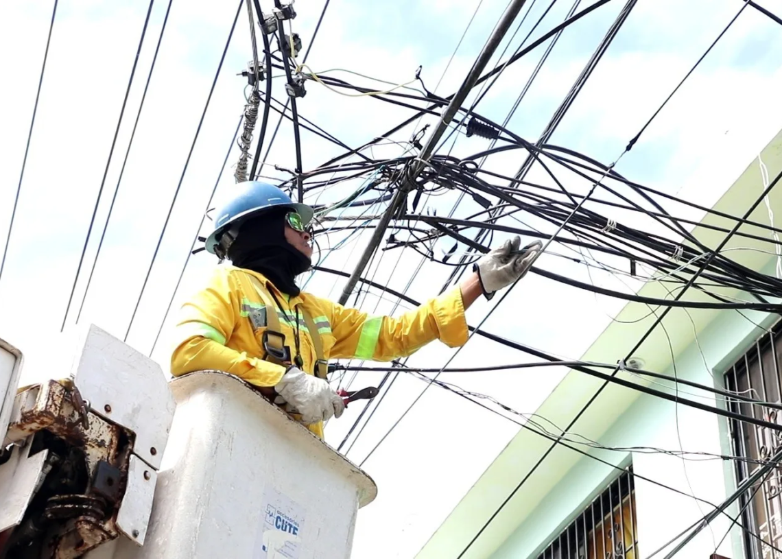 Edeeste mantiene un 99% de satisfacción de la demanda eléctrica durante asueto de semana santa