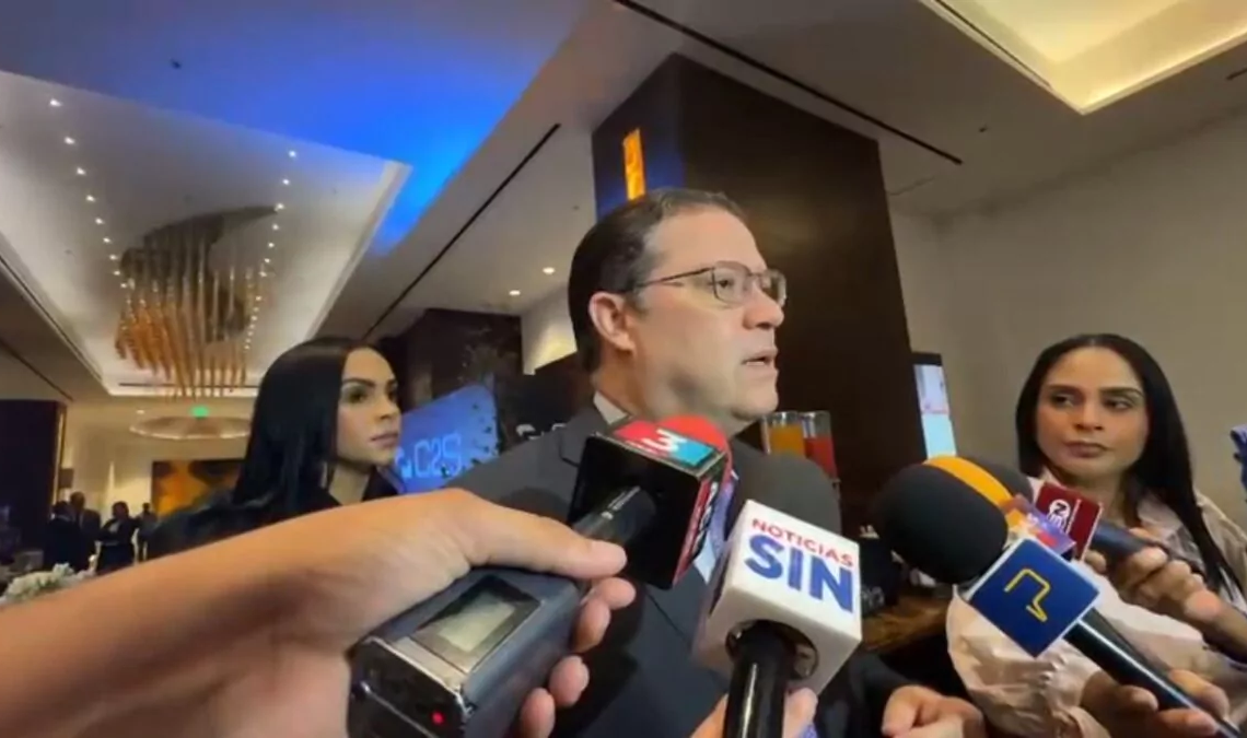 Rd está preparada para enfrentar impacto del conflicto en medio oriente, según sanz lovatón