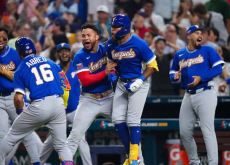 Venezuela elimina a Japón y avanza a semifinales del Clásico Mundial